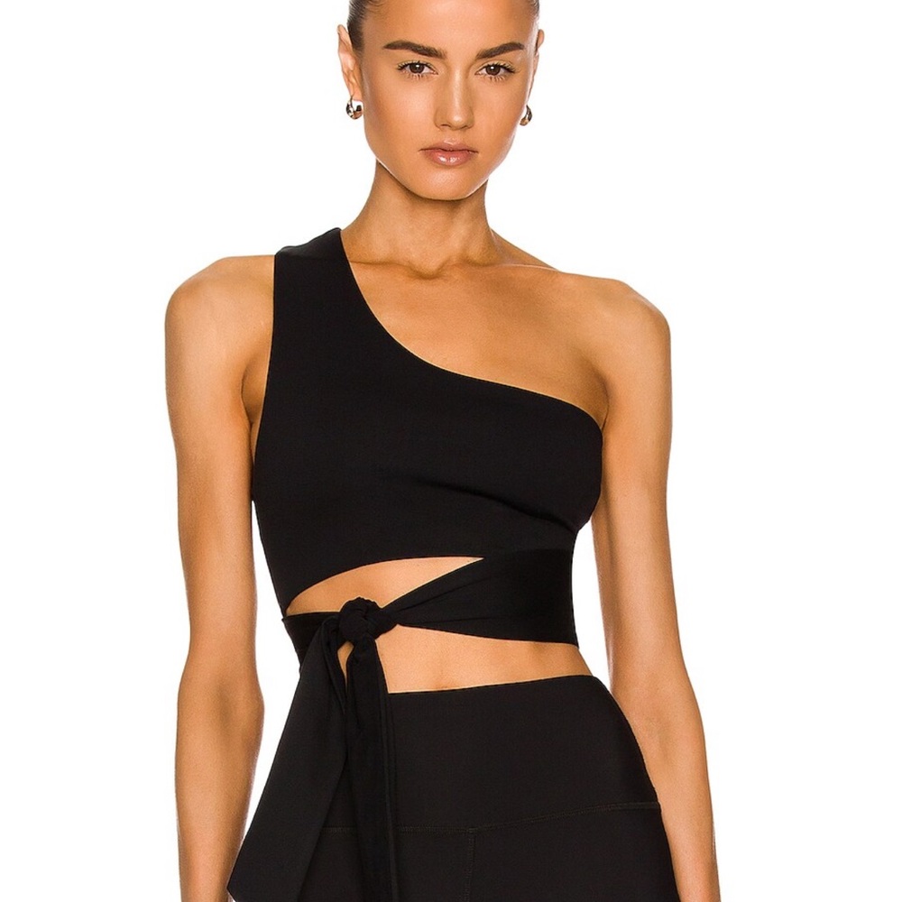 Le Ore Wrap Top
